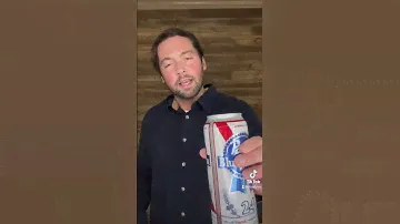 Sip n ‘ Shotgun Pabst Blue Ribbon.