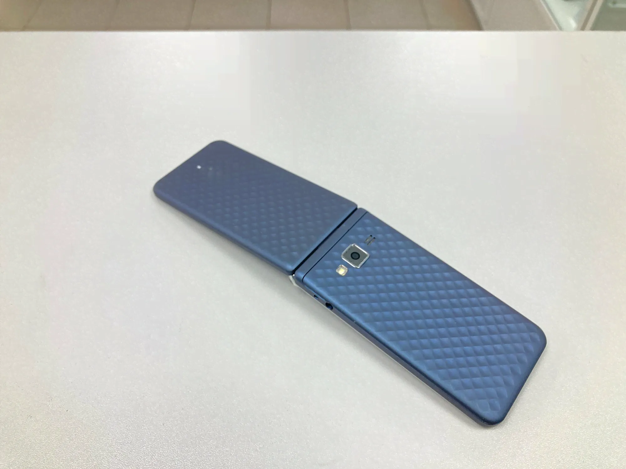 BQ Мобильный телефон BQ 2445 Dream Dark Blue . мобильный телефон bq-1