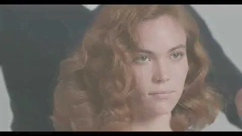 R+Co BLEU / FEATHERLIGHT HAIRSPRAY: NINA